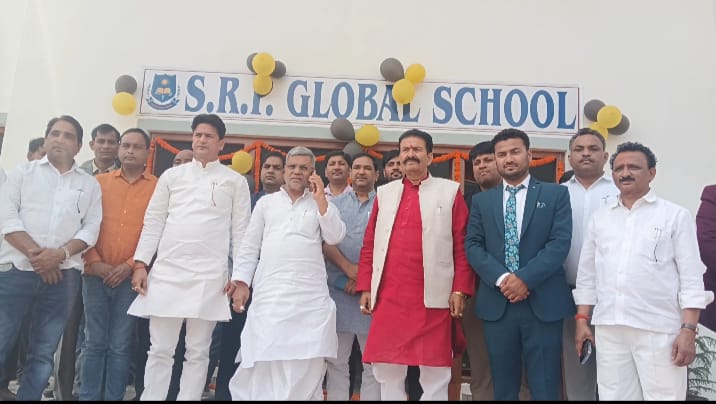 कुशीनगर में S R P  ग्लोबल स्कूल का भव्य उद्घाटन एमएलसी देवेंद्र सिंह बोले&mdash; गुणवत्तापूर्ण शिक्षा से ही सशक्त राष्ट्र का निर्माण