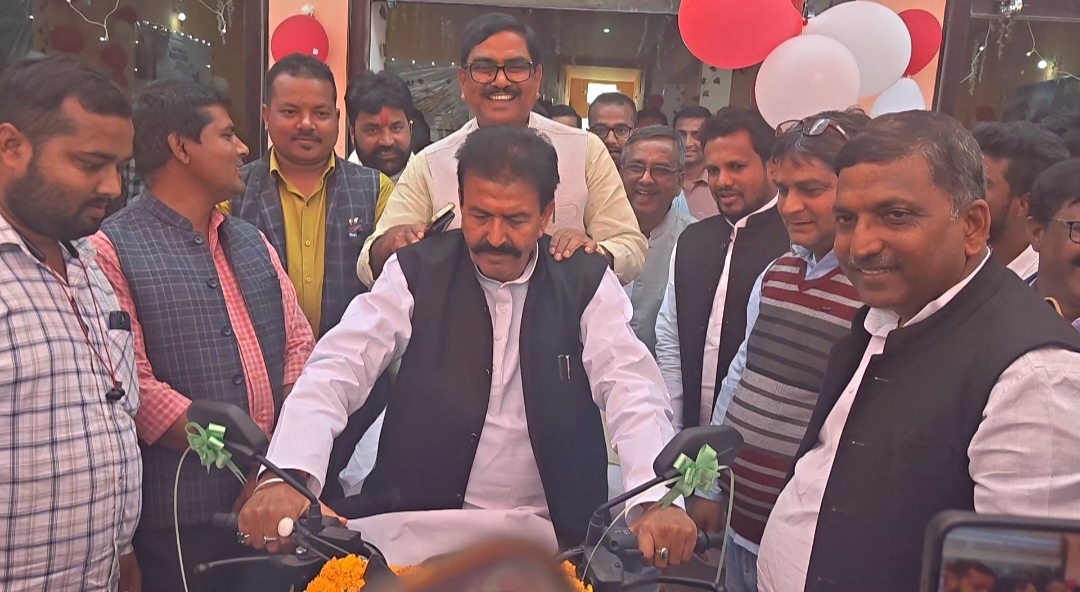 समउर बाजार में होण्डा शोरूम का भव्य उद्घाटन, इस्लाम अंसारी के नेतृत्व में ऑटोमोबाइल क्षेत्र को नई दिशा